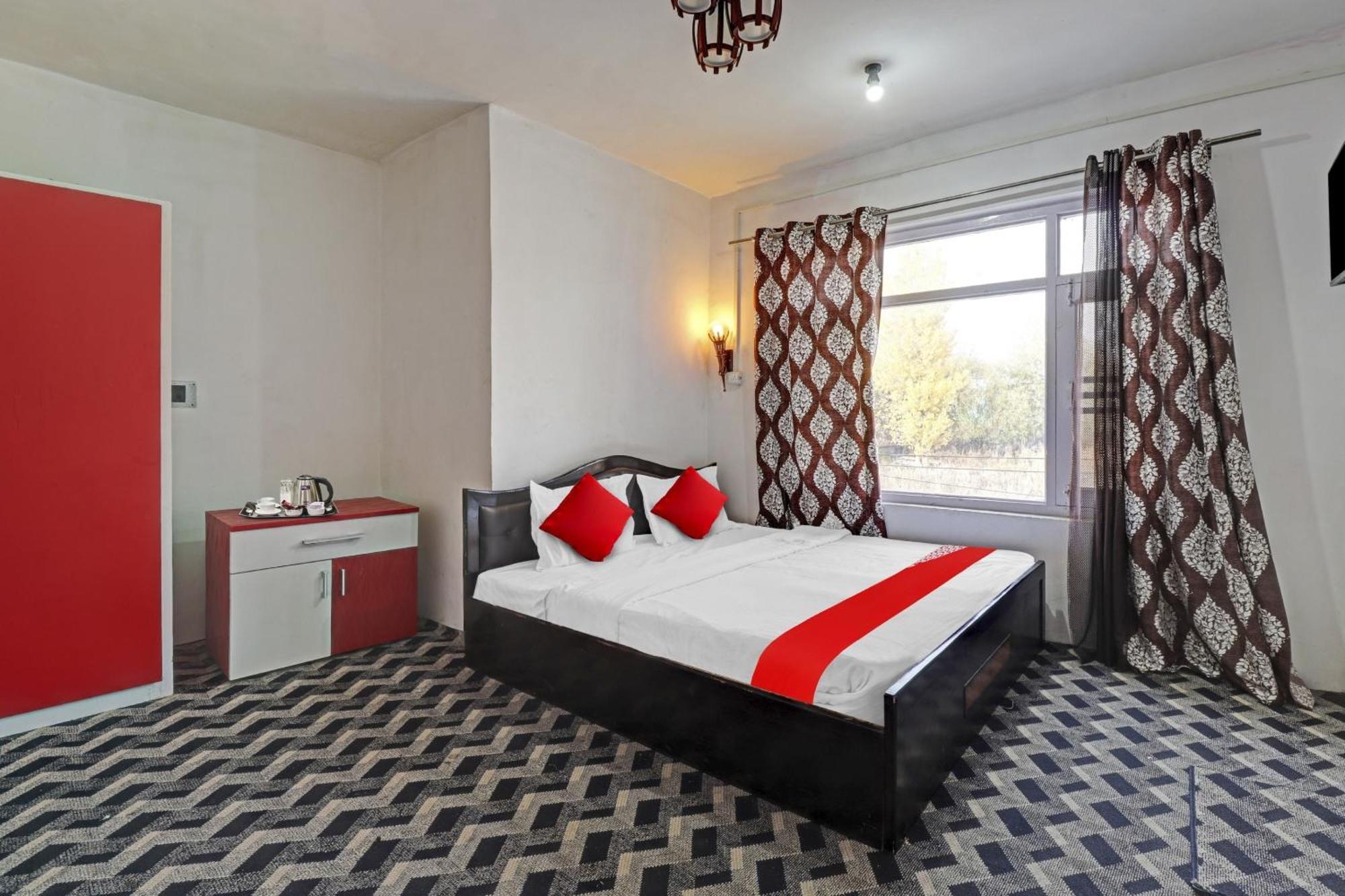 Srīnagar Hotel O Eco Rooms מראה חיצוני תמונה